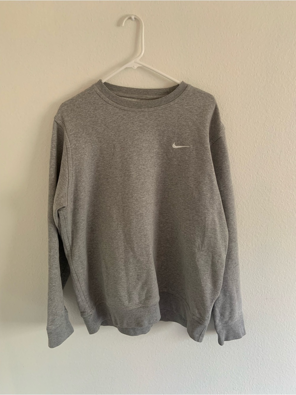 Nike Men’s Grey Crewneck Sweatshirt with White Swoosh